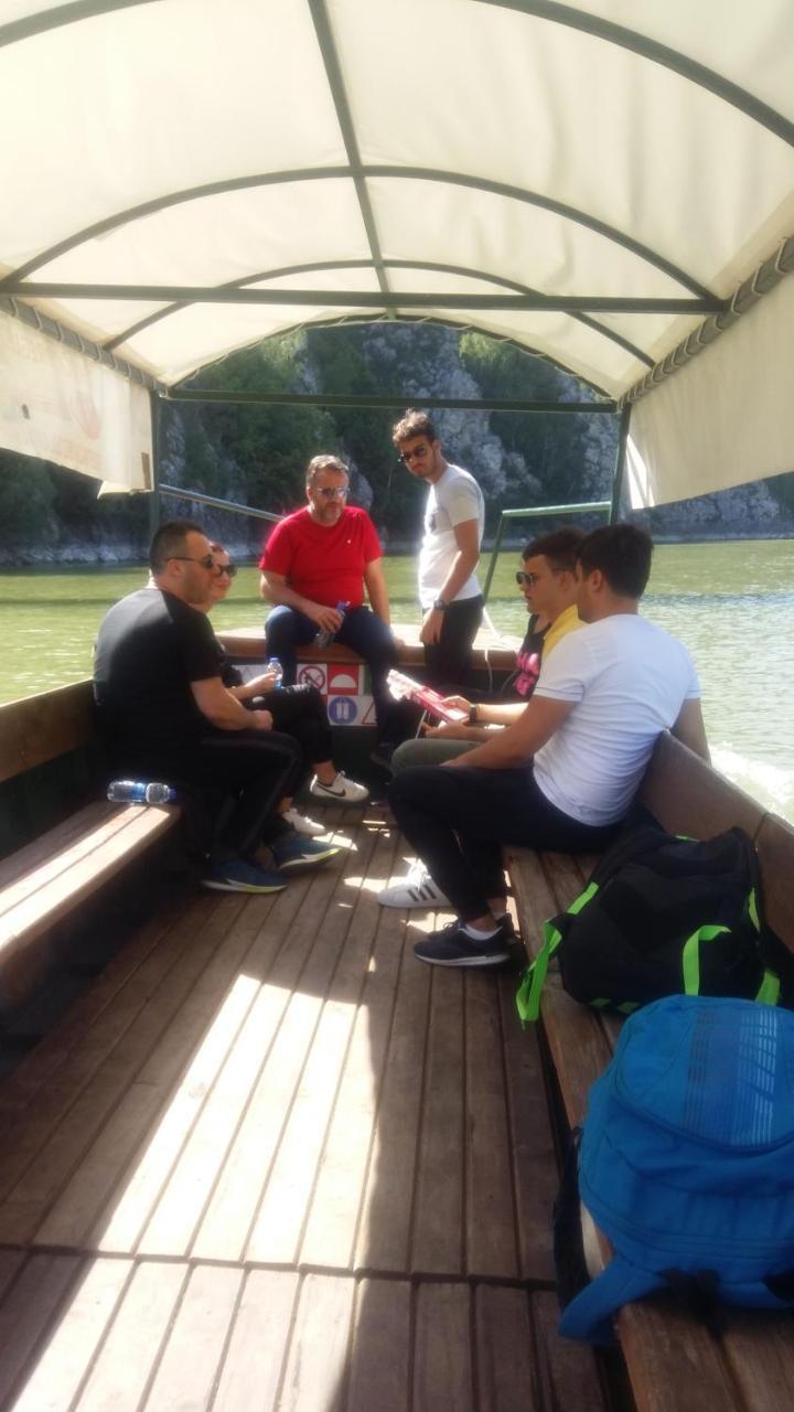Kanjon Uvac Sjenica Luaran gambar